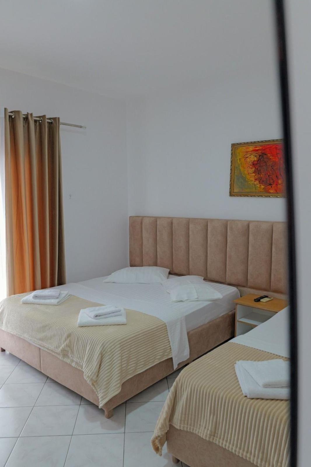 Hotel Eden Sarandë Exterior foto