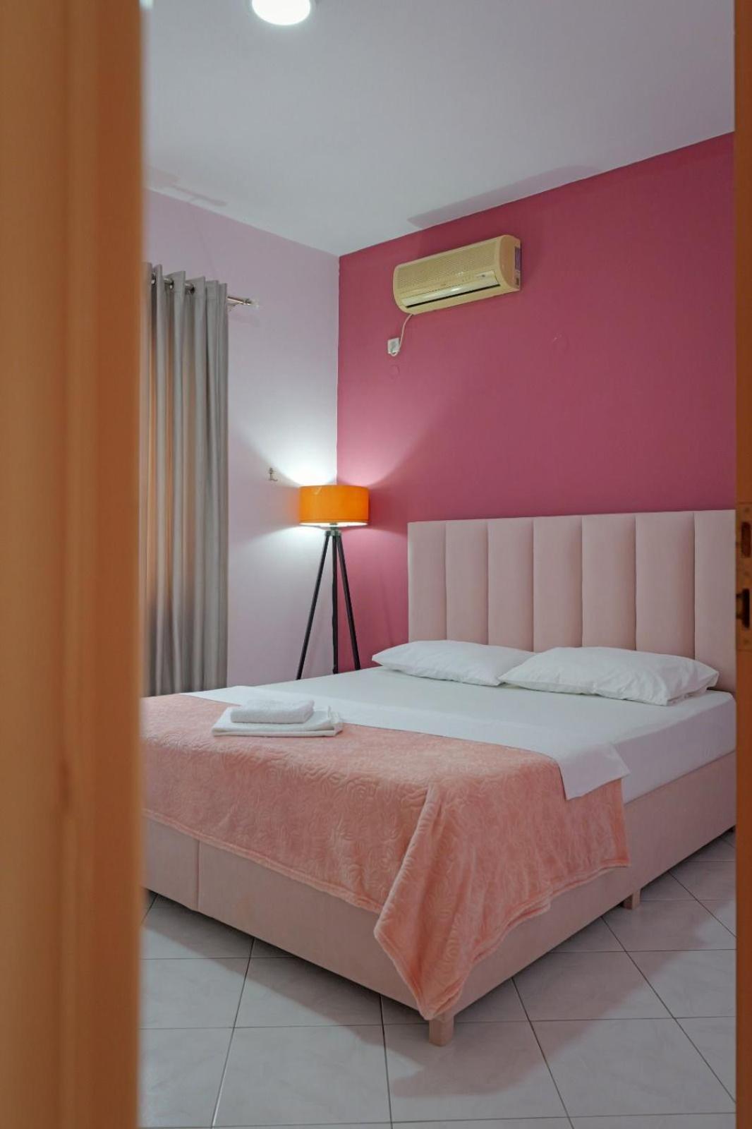 Hotel Eden Sarandë Exterior foto