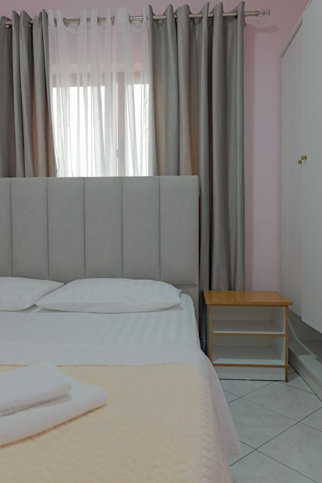 Hotel Eden Sarandë Exterior foto